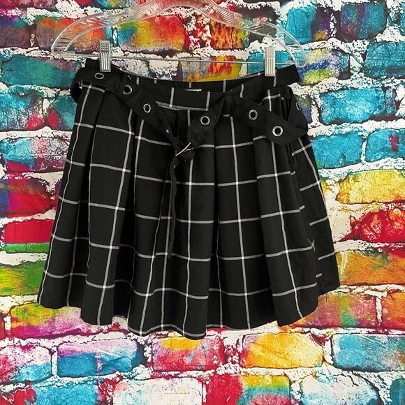 Hot Topic Mini Skirt  Y2K Windowpane Grid Grunge Goth School Girl Cosplay Size S - Picture 1 of 5